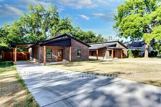 118 Harrison St in Denison, TX - Building Photo - Building Photo