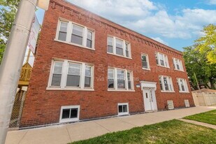 3517 S Lituanica Ave in Chicago, IL - Building Photo