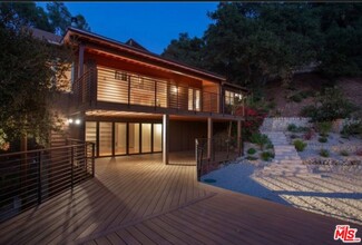 21338 Colina Dr in Topanga, CA - Building Photo - Building Photo