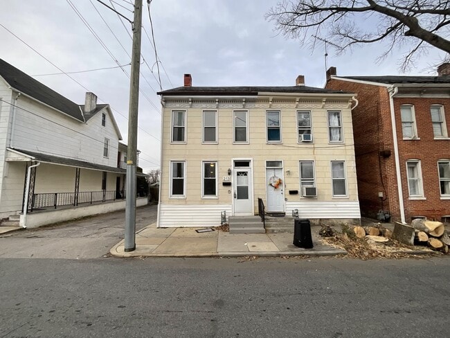 property at 213 Jefferson Ave