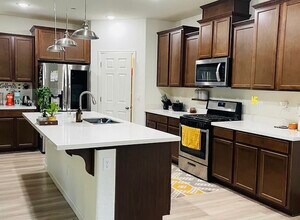 145 Hermosa Ct in Lincoln, CA - Building Photo - Building Photo