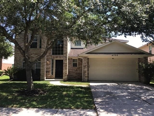 4706 Buescher Ct in Pearland, TX - Building Photo