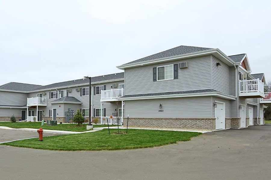 Oregon Place Apartments in Oshkosh, WI - Foto de edificio