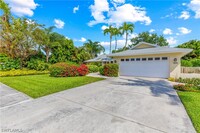 4599 Chippendale Dr in Naples, FL - Foto de edificio - Building Photo