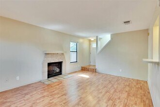 8806 Springmail Cir in Austin, TX - Building Photo - Building Photo