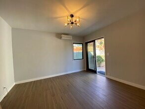 8591 Higuera St in Culver City, CA - Building Photo - Building Photo