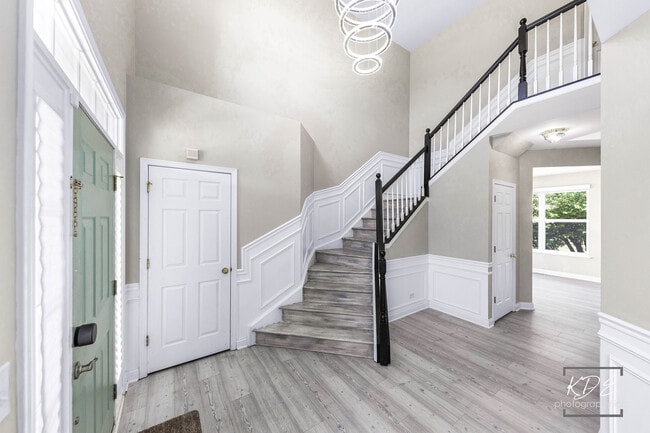 2612 Lundquist Dr in Aurora, IL - Building Photo - Building Photo