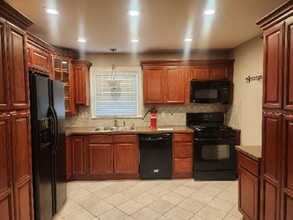 117 S Stiles St in Linden, NJ - Building Photo - Building Photo
