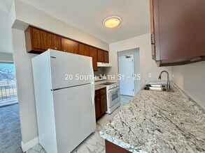 20 S 14th St in St. Charles, IL - Building Photo - Building Photo