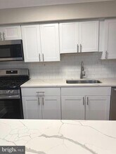 7553 Spring Lake Dr in Bethesda, MD - Building Photo - Building Photo