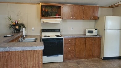 2318 Sheryl Ann Ave in Enid, OK - Building Photo - Building Photo