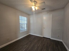 4304 Duval Rd in Austin, TX - Building Photo - Building Photo