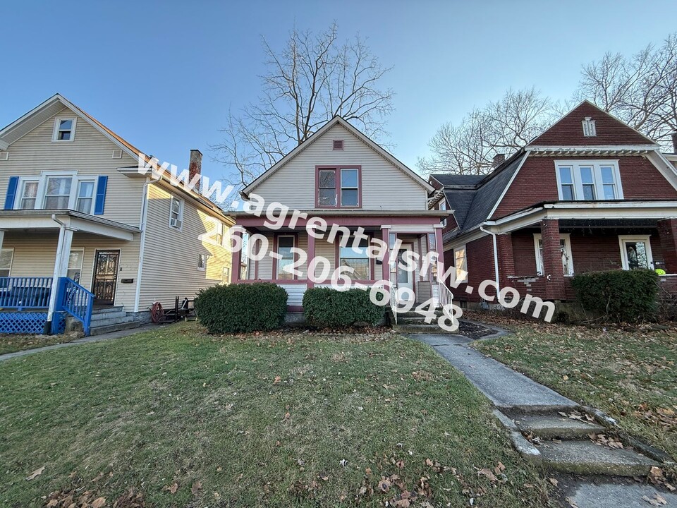 431 W Wildwood Ave in Fort Wayne, IN - Building Photo