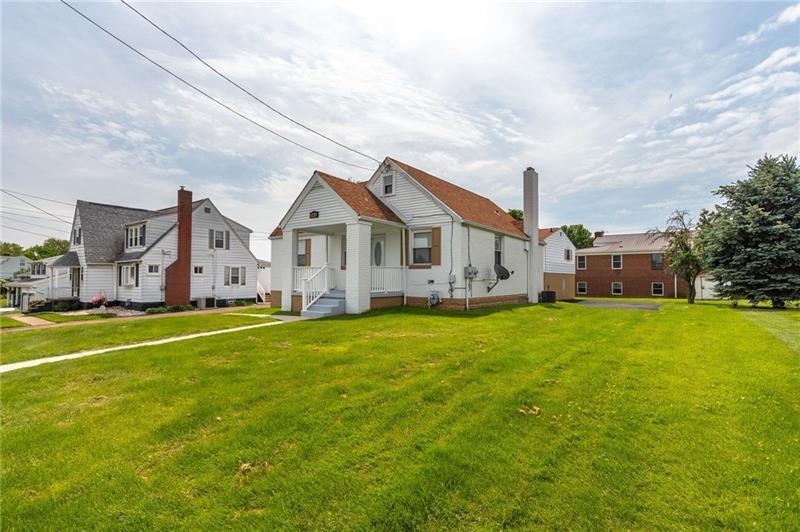 1237 Euclid Ave in Aliquippa, PA - Building Photo