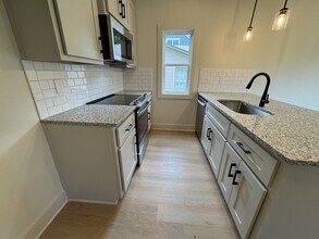 1008 Halsey Ave NE in Huntsville, AL - Building Photo - Building Photo