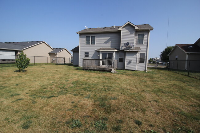350 28th St SE in Altoona, IA - Building Photo - Building Photo