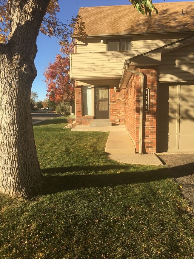 property at 1711 Apelles Cir