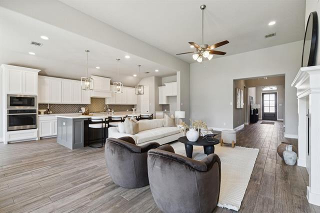 341 Cowling Dr in Little Elm, TX - Building Photo - Building Photo