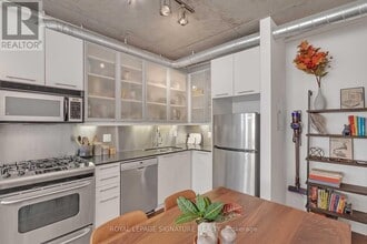 533 Richmond St W in Toronto, ON - Building Photo - Building Photo