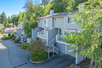 Lea Hill Condominiums in Auburn, WA - Foto de edificio - Building Photo