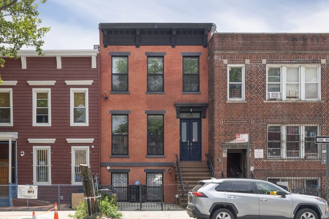 142 Somers Street in Brooklyn, NY - Building Photo - Building Photo