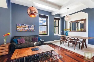 1 Hanson Pl in Brooklyn, NY - Building Photo