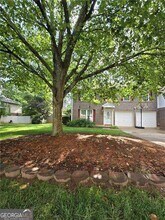 1951 Hunters Ridge Dr in Lawrenceville, GA - Building Photo - Building Photo