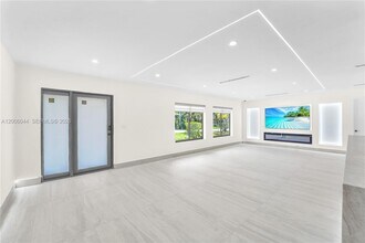 4700 SW 110th Ave in Davie, FL - Building Photo - Building Photo