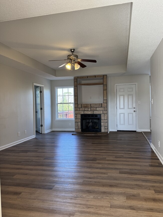 3657 S Naples Ct in Clarksville, TN - Foto de edificio - Building Photo