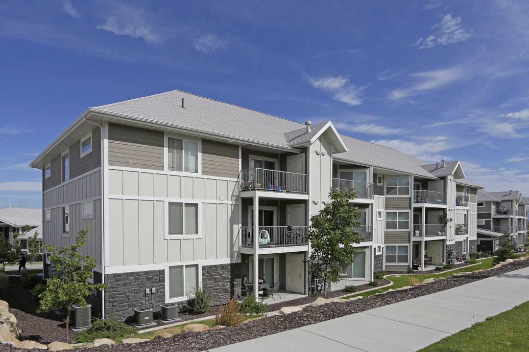 Beacon Hill in Bluffdale, UT - Building Photo