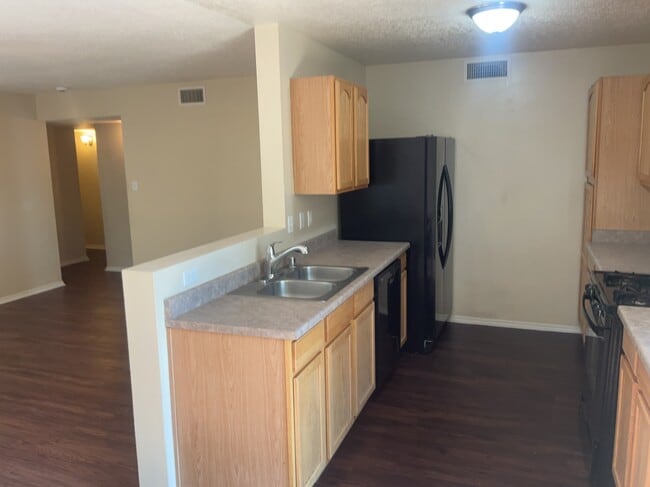 3752 Rancher Loop NE in Rio Rancho, NM - Building Photo - Building Photo