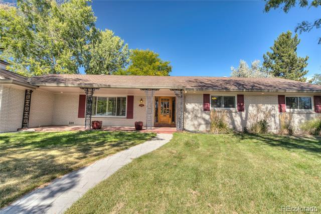 2535 E Alameda Cir in Denver, CO - Foto de edificio
