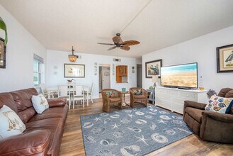 205 Jimmy Buffett Mem Hwy in Satellite Beach, FL - Building Photo - Building Photo