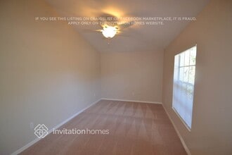 1823 Sadnet Ln in North Port, FL - Building Photo - Building Photo