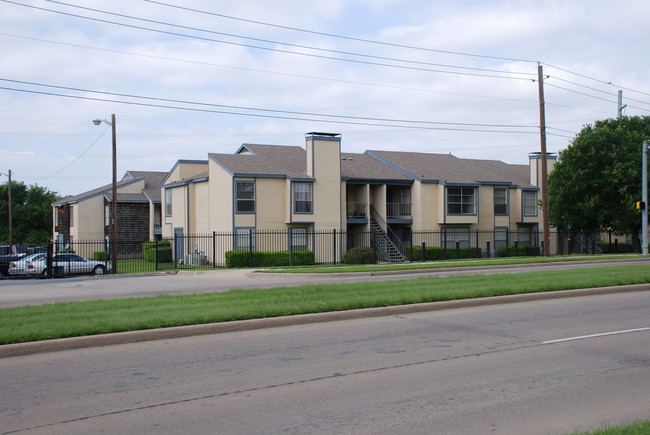 Briarwyck Apartments in Dallas, TX - Building Photo - Building Photo