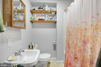 2220 Almond St in Philadelphia, PA - Building Photo - Building Photo