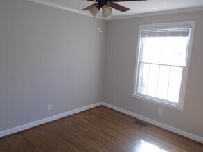 1209 Logan Ct in Jacksonville, NC - Building Photo - Building Photo