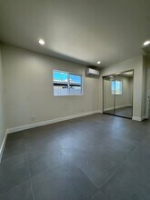 1005 N Grand St in Orange, CA - Building Photo - Building Photo