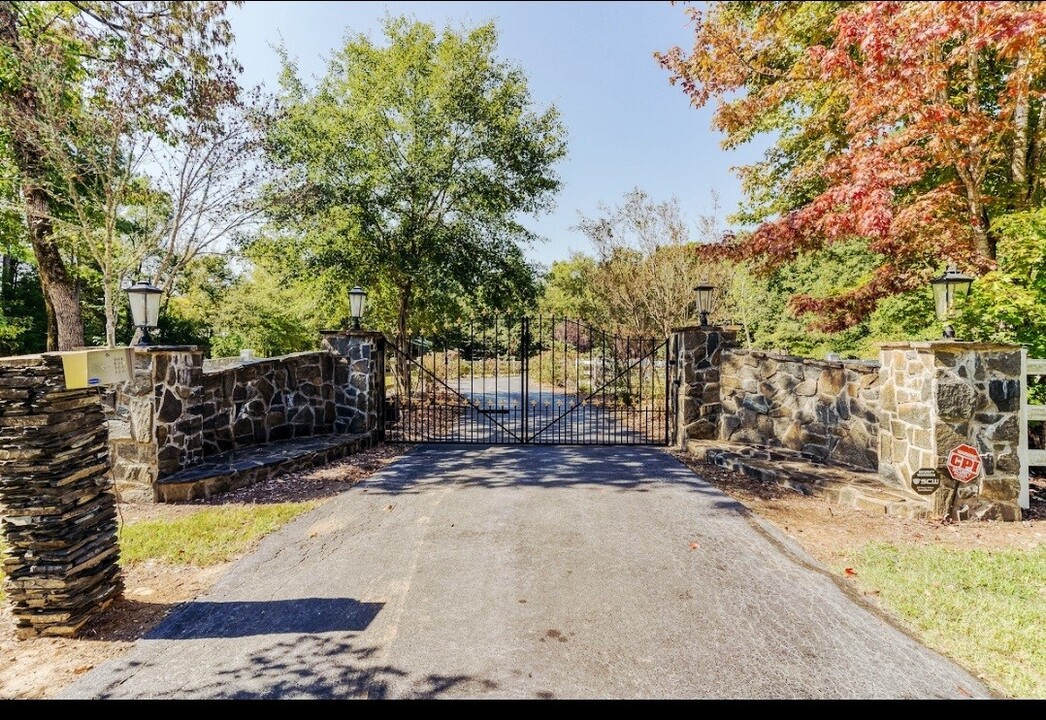 2017 Gregg Rd in Rock Hill, SC - Building Photo