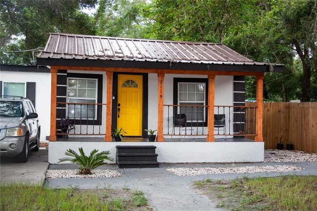 property at 2119 E Ellicott St
