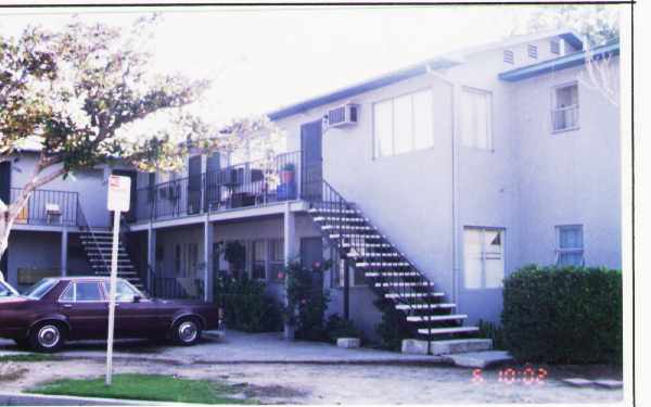 5930-5944 Riverton Ave in North Hollywood, CA - Building Photo - Building Photo