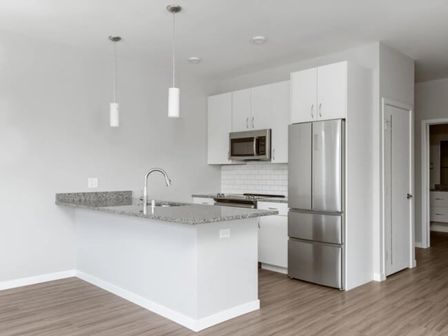 1623 N Jackson St, Unit 201