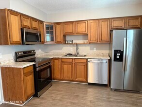 4812 Windrush Ln in Jacksonville, FL - Building Photo - Building Photo