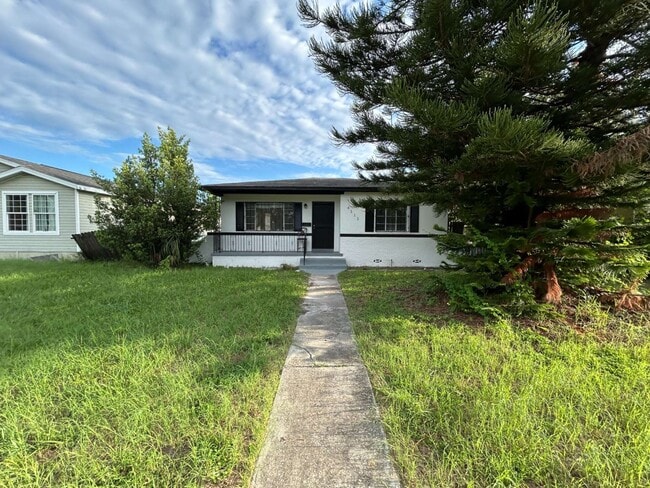 4111 5th Ave S in St. Petersburg, FL - Building Photo - Building Photo