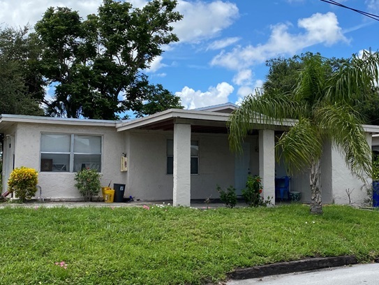 467 NE 1st Ave in Deerfield Beach, FL - Building Photo - Building Photo