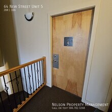 64 New St in Mount Clemens, MI - Foto de edificio - Building Photo