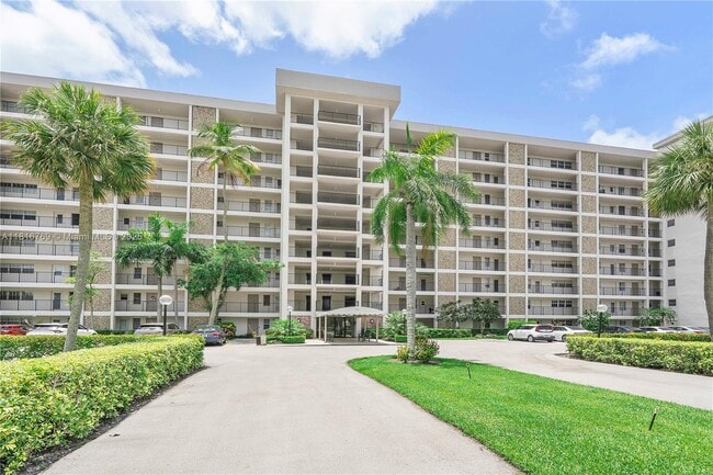 property at 3150 N Palm Aire Dr