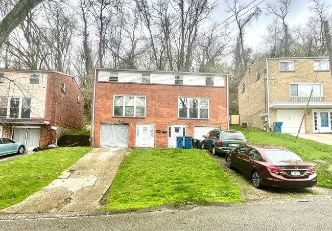 445-447-447 Idlewood Rd in Pittsburgh, PA - Building Photo - Building Photo