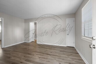 4426 Central Valley Dr in Nashville, TN - Building Photo - Building Photo