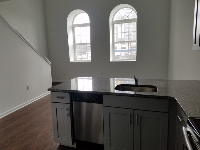2231 Bryn Mawr Ave, Unit 6 in Philadelphia, PA - Building Photo - Building Photo
